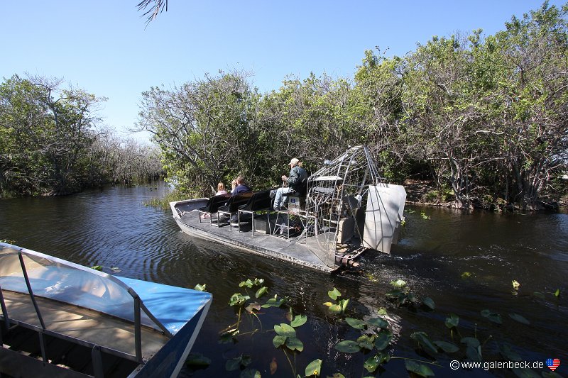 Coopertown Airboat Tours Everglades