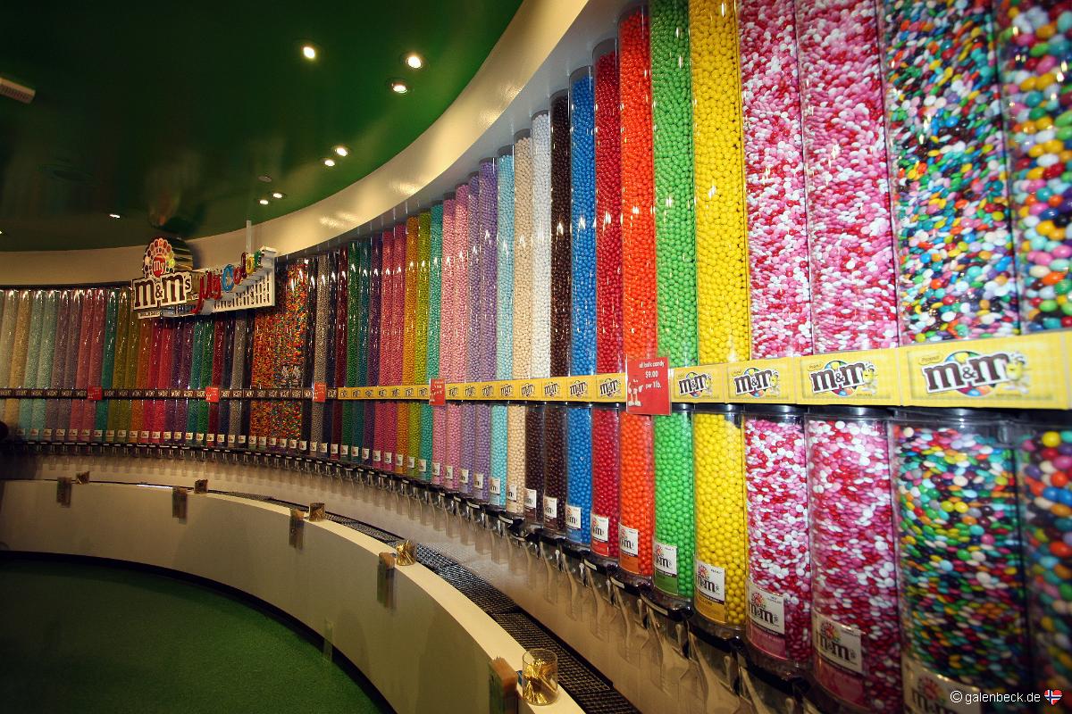 M&M World