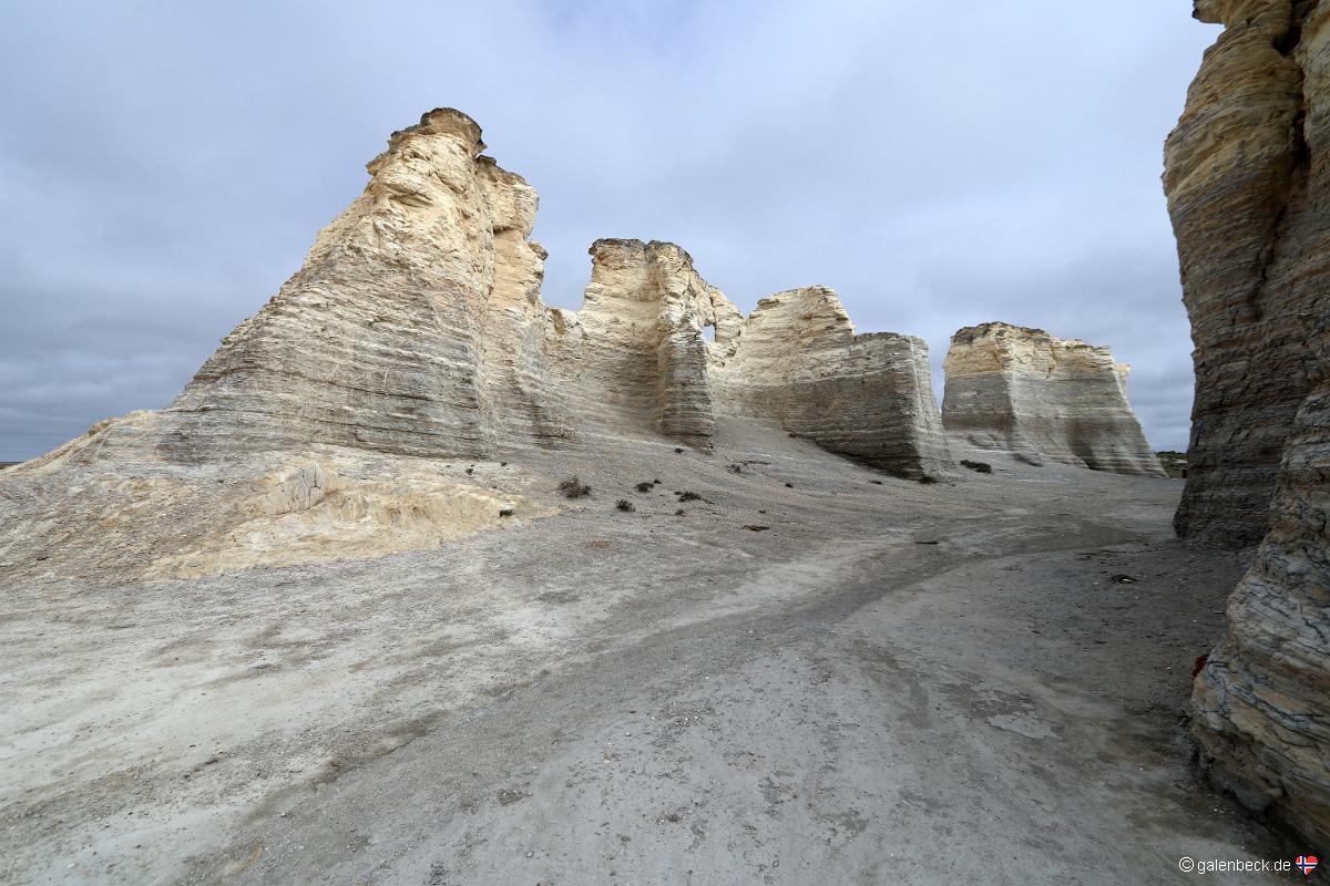 Monument Rocks