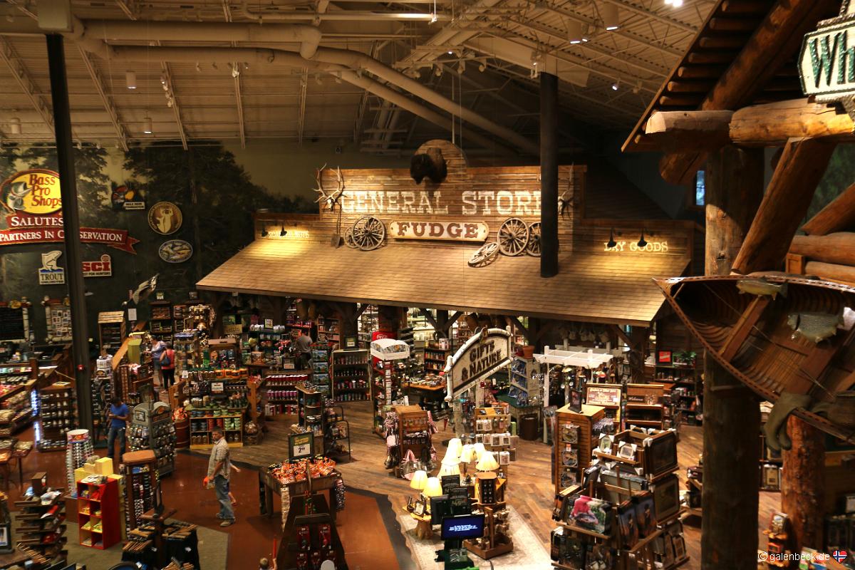 Bass Pro Shops Manteca