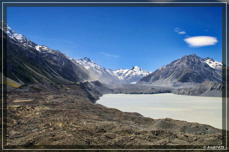 Tasman Glacier Lake