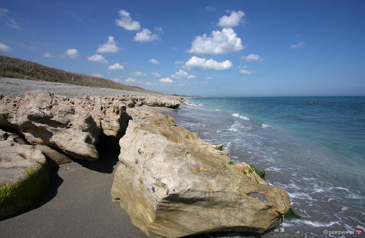 Blowing Rocks Natural Preserve
