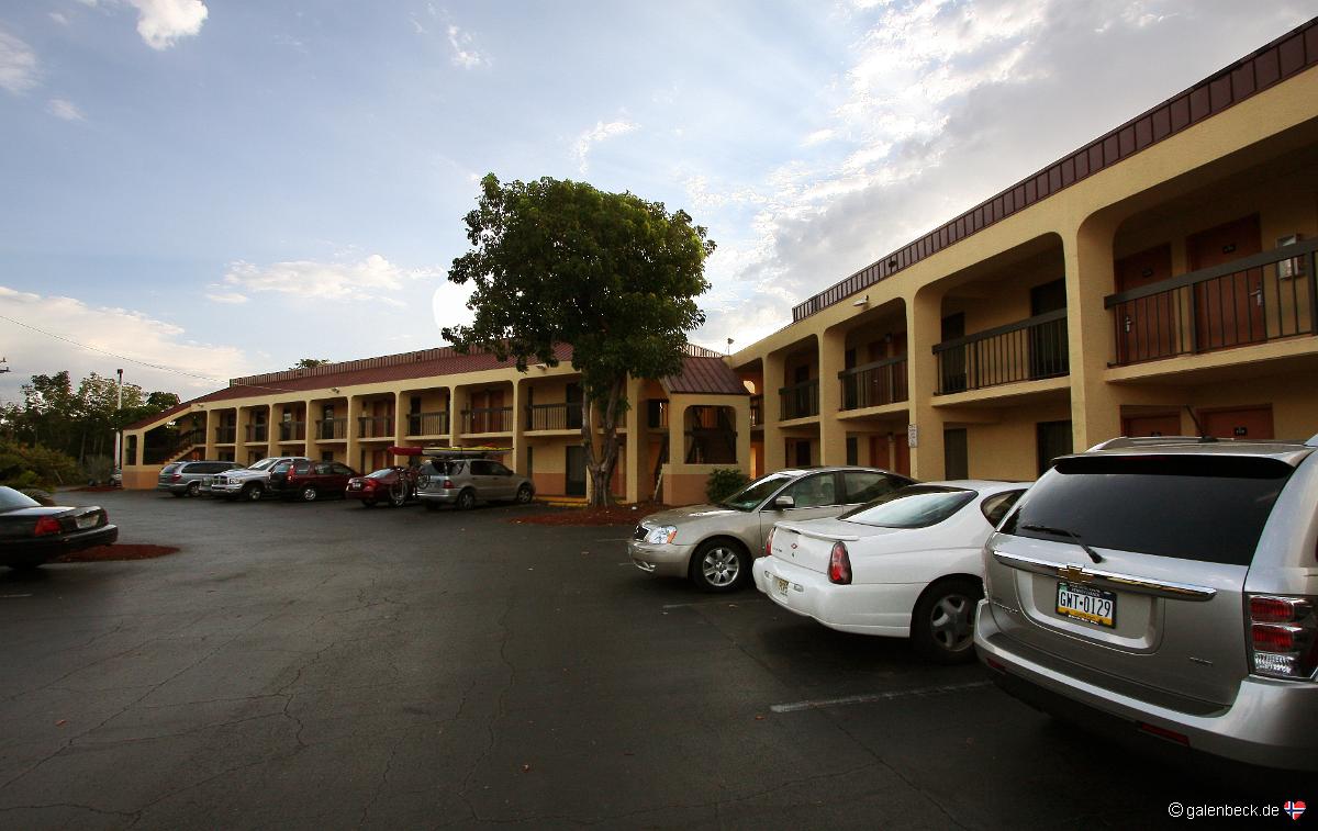 Howard Johnson Express Inn Fort Myers