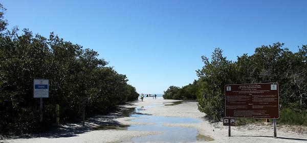 Estero Blvd, Coconut, Florida, United States