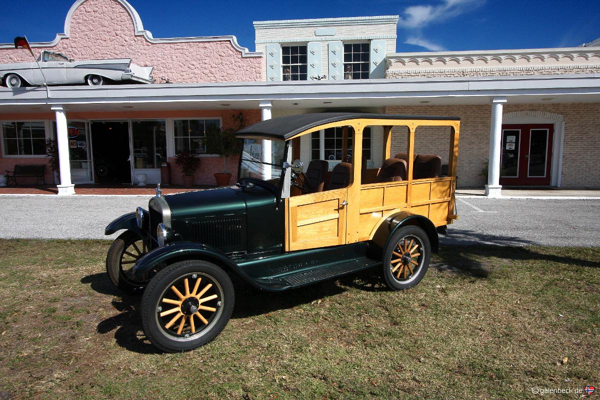 Sarasota Classic Car Museum