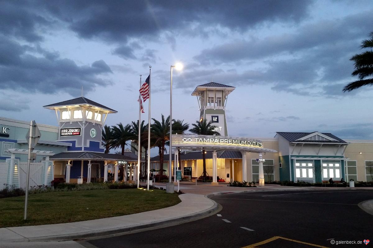 Tampa Premium Outlets
