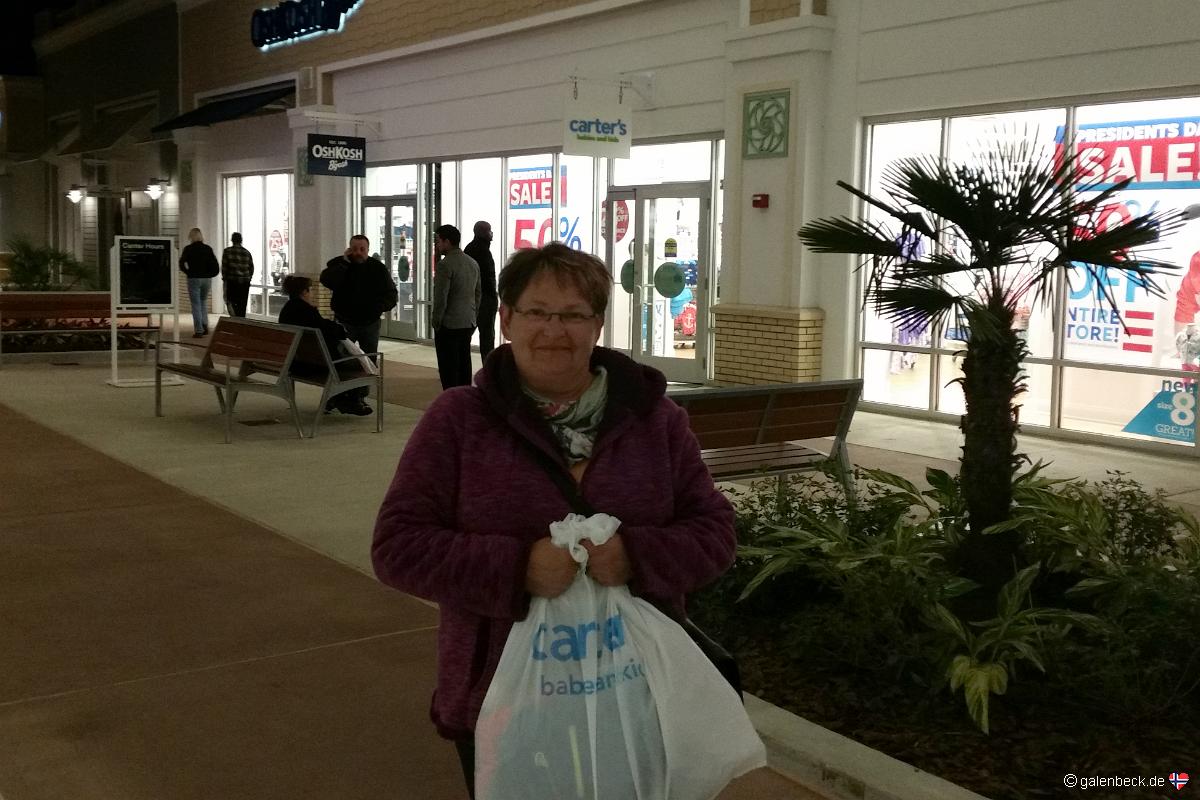 Tampa Premium Outlets