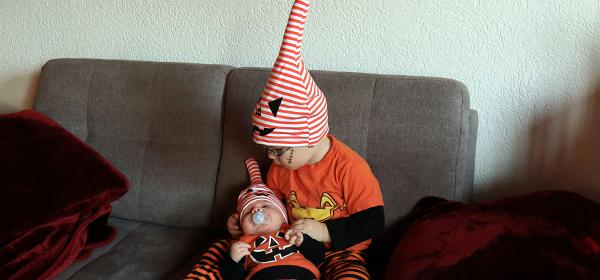 Liam und Malte feiern Helloween