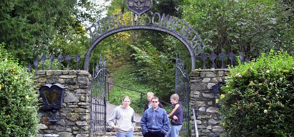 Burg Sommeregg 00