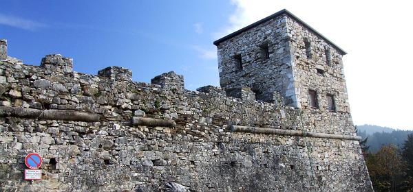 Burg Landskron 03