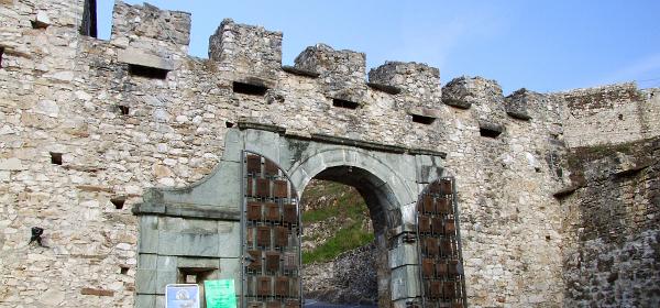 Burg Landskron 04