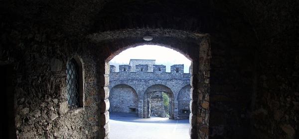 Burg Landskron 09