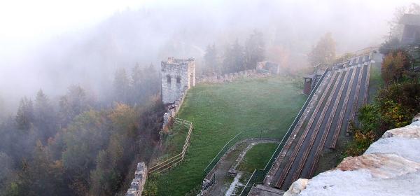 Burg Landskron 16