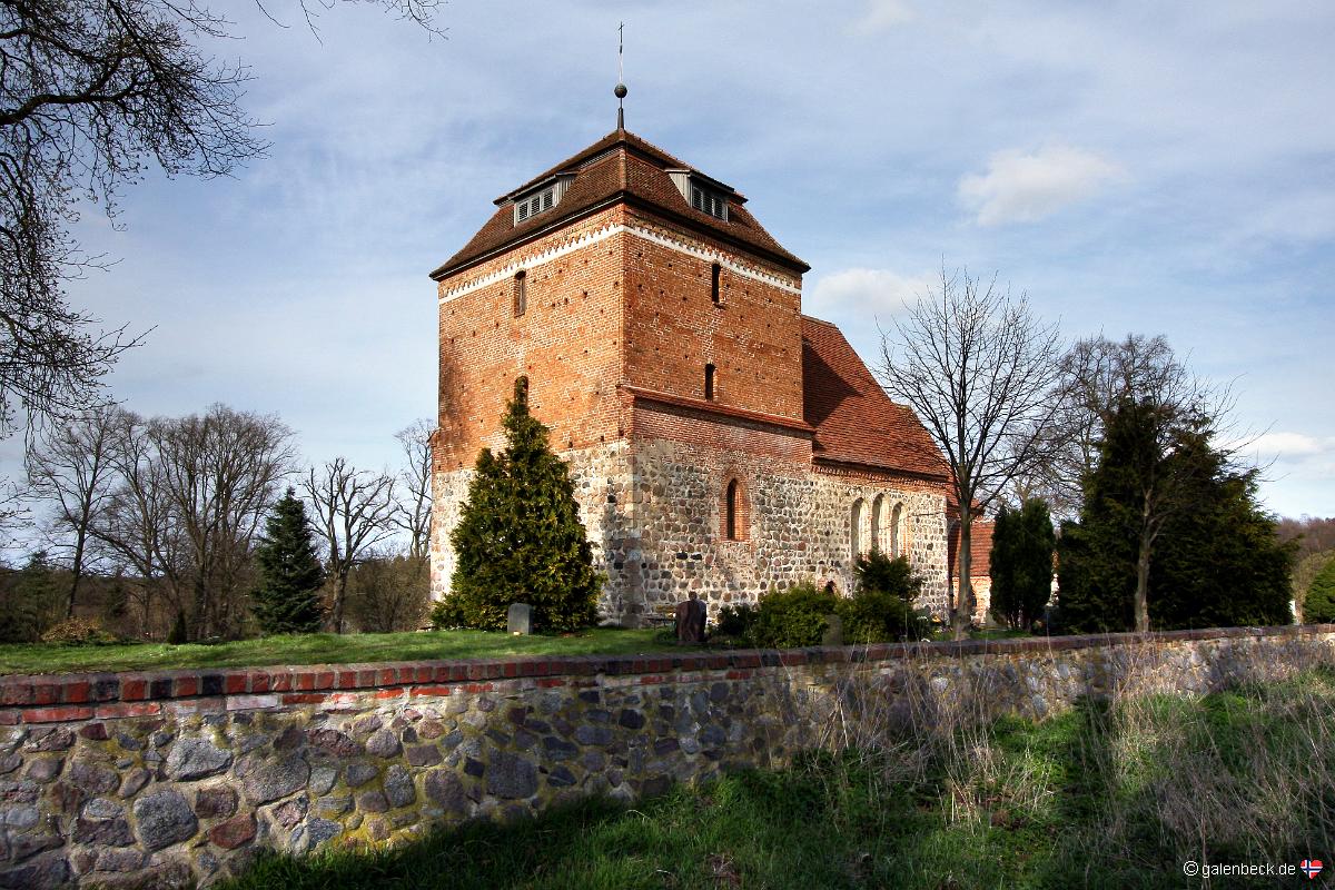 Kirche Bellin