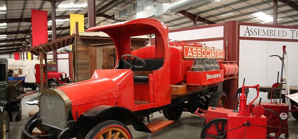 1920 Mack Model AB 2,5 Ton Gas Tanker