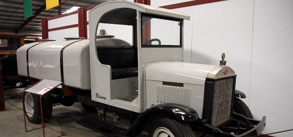 1926 Diamond T Model T4 1,5-2 Ton Tanker