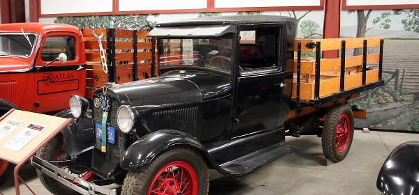 1928 Ford Model AA 1,5 Ton Stake
