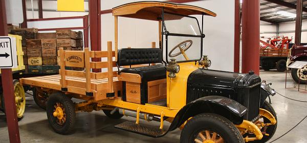 1922 Republic Model 10 1 Ton Stake