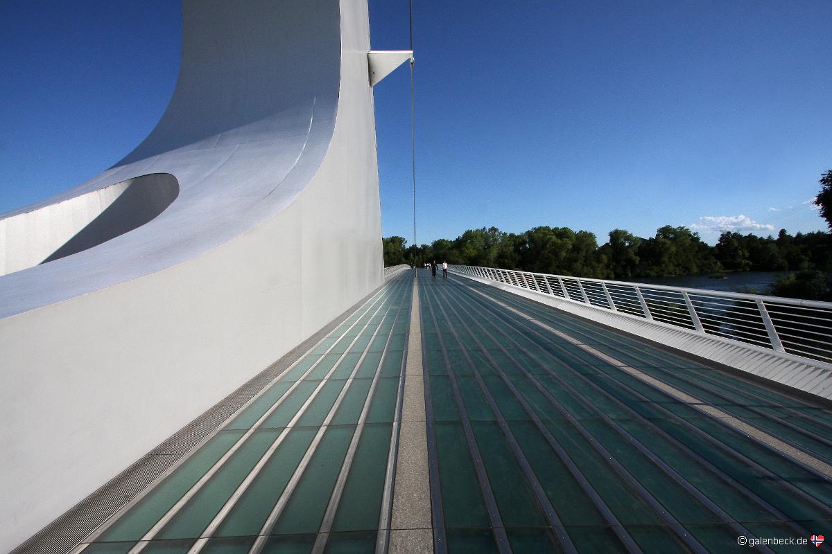 Sundial Bridge