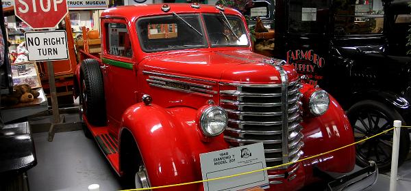 1948 Diamond T Model 201