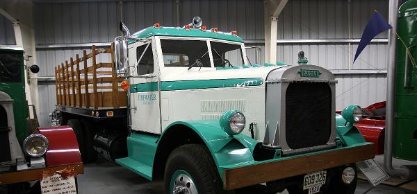 1930 Fageol