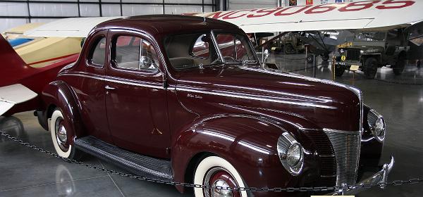 1940 Ford Deluxe Business Coupe