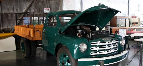 1950 Studebaker 1,5 Ton Flatbed Truck