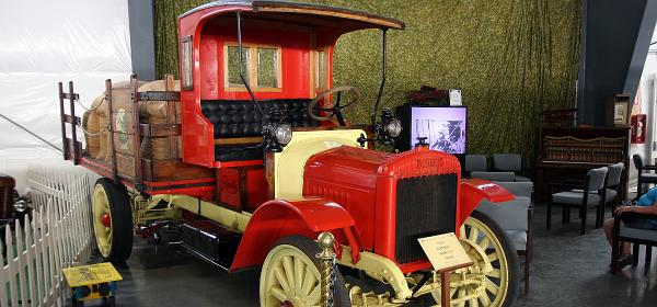 1919 Republic Model 19 Truck