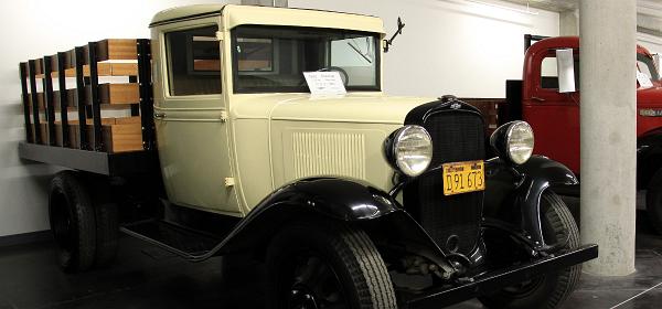 1932 Chevrolet 1,5 Ton Stake Bed