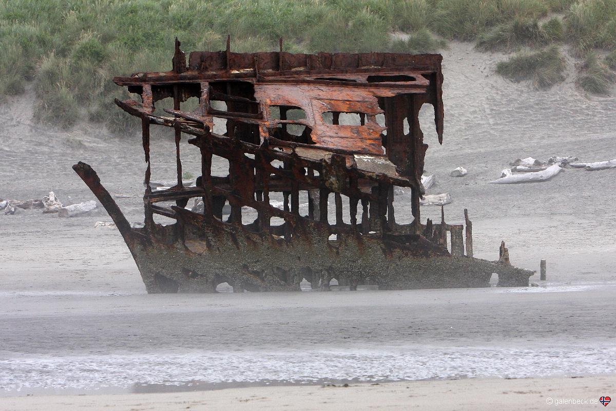 Peter Iredale Beach