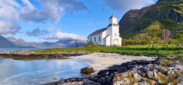 Gimsøy Kirke
