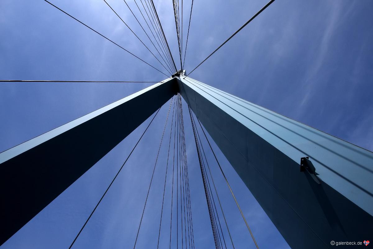 Köhlbrandbrücke