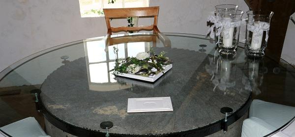 08