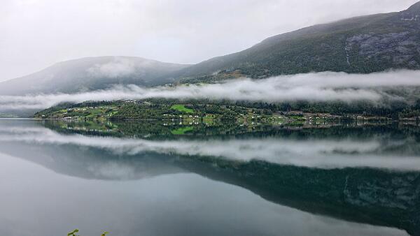 Innvikfjorden bei Loen