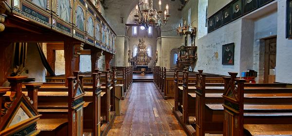 Tingvoll Kirke