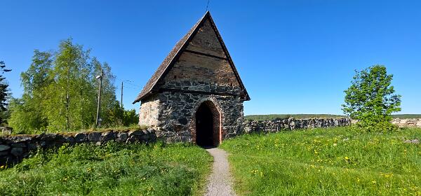 Hattulan Pyhän Ristin kirkko