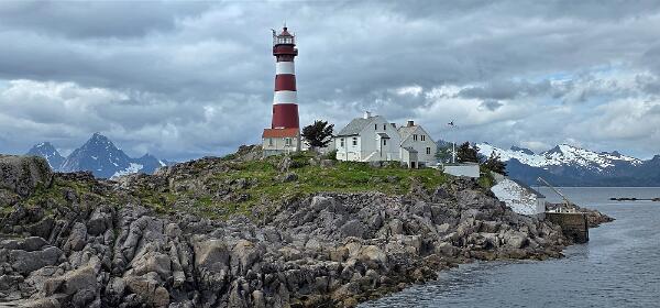 Ferry Skutvik-Skrova-Svolvær