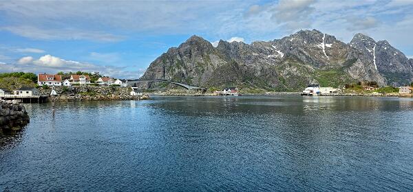 Henningsvær