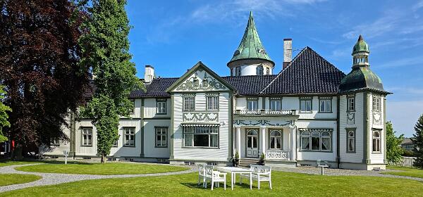 Baardshaug Mansion