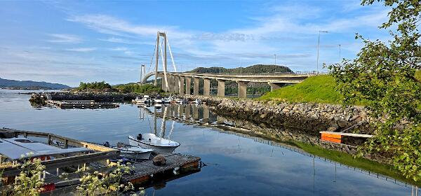 Gjemnessundbrua
