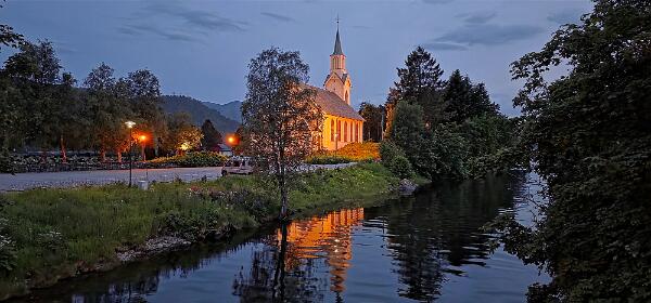 Ørskog kyrkje Night