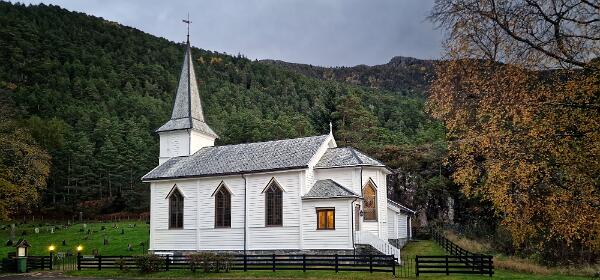 Midtgulen Kyrkje
