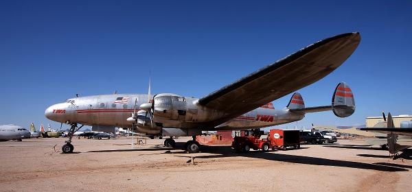 Lockheed L-049