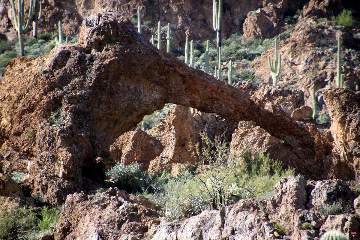Hewitt Canyon Arch