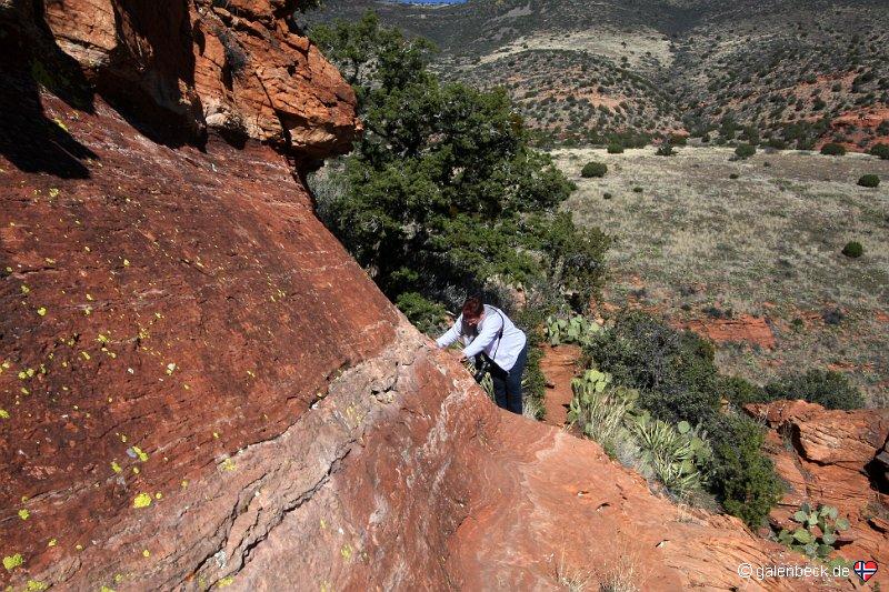 Robbers Roost Cave