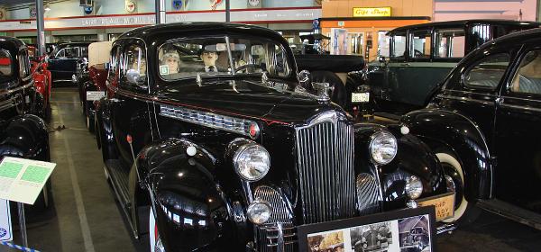1940 Packard 120