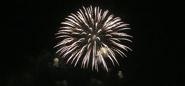 086