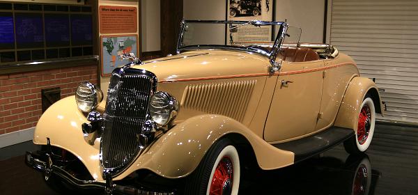 Ford Deluxe Rumble Seat Roaster 1934