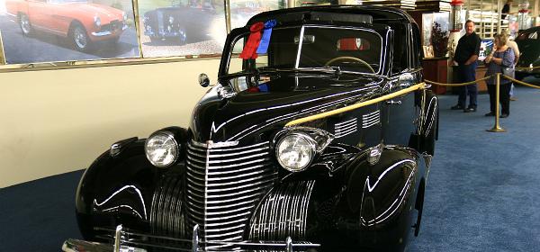 1940 Cadillac Series 75 Brunn Towncar