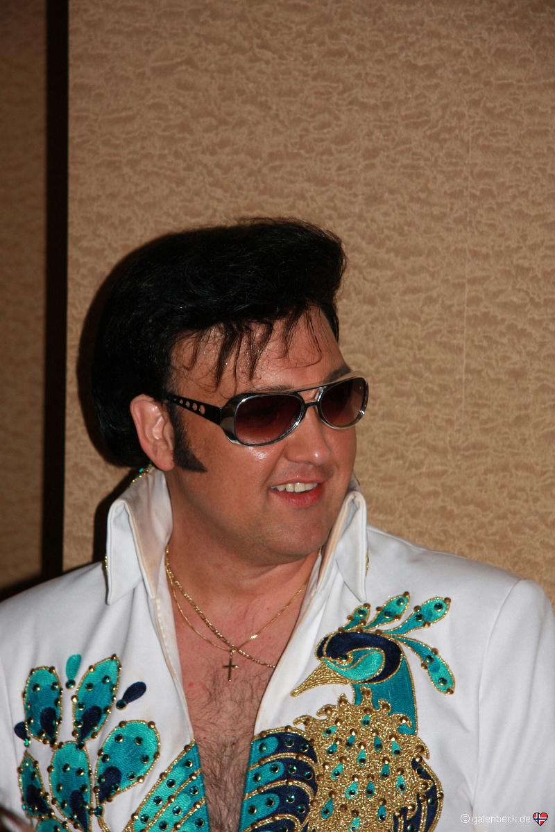 Show American Superstar